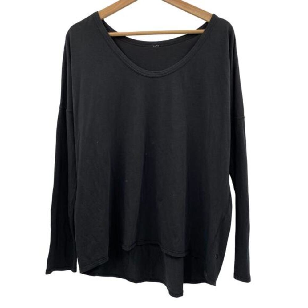 Lululemon black long sleeve scoop neck‎ long sleeve tee